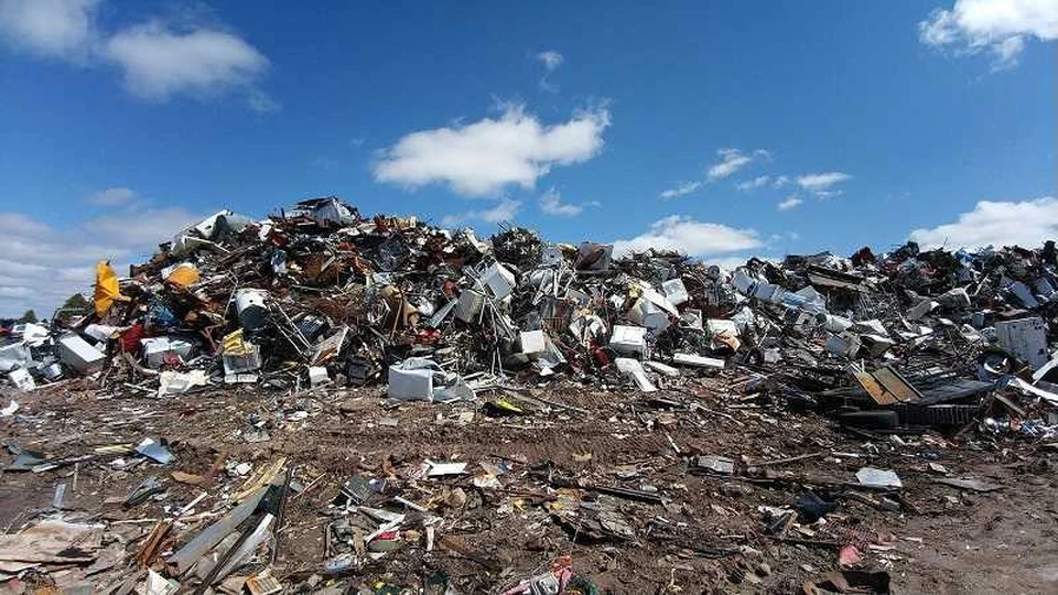 11 мусорных полигонов в Крыму работают без документов. Фото: ForPost