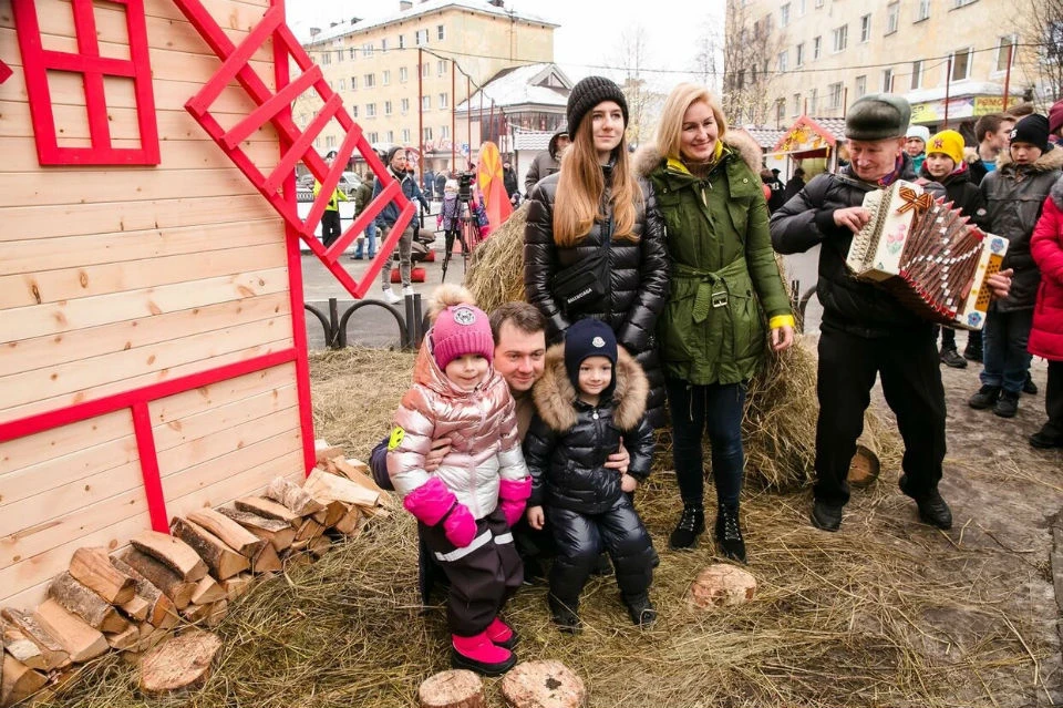 На улице Самойловой уже провели три ярмарки. Фото: правительство Мурманской области