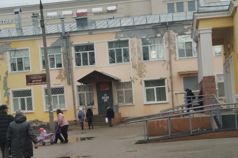Нижегородцы пожаловались на состояние поликлиники № 37. ФОТО: "Регион-52".