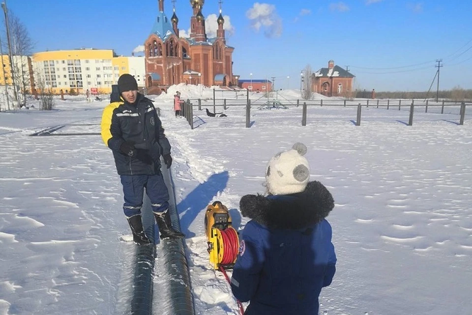 Югры Ребенок застрял в теплотрассе в Нижневартовском районе