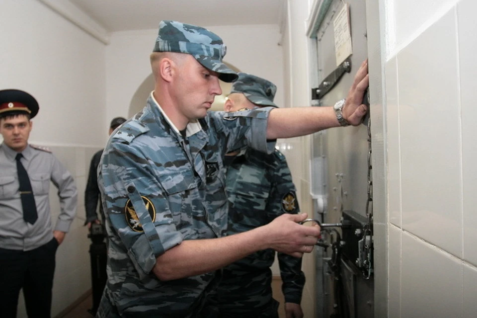 Пскович находится под стражей, расследование продолжается.