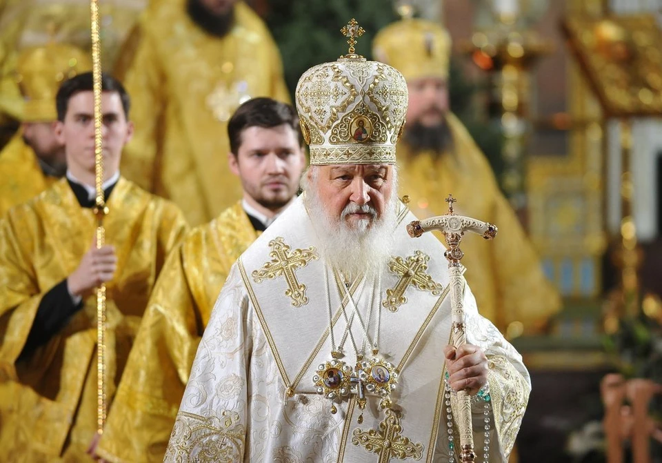 Патриарх Кирилл попросил прихожан на время пандемии не ходить в церкви