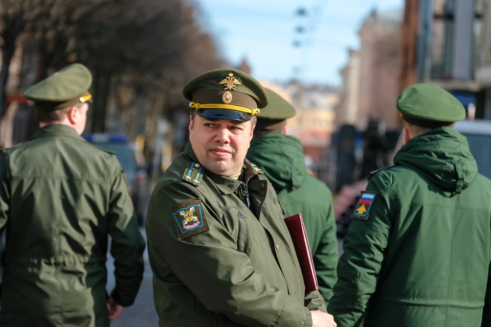 С 1 апреля в Петербурге начинается призыв на военную службу.