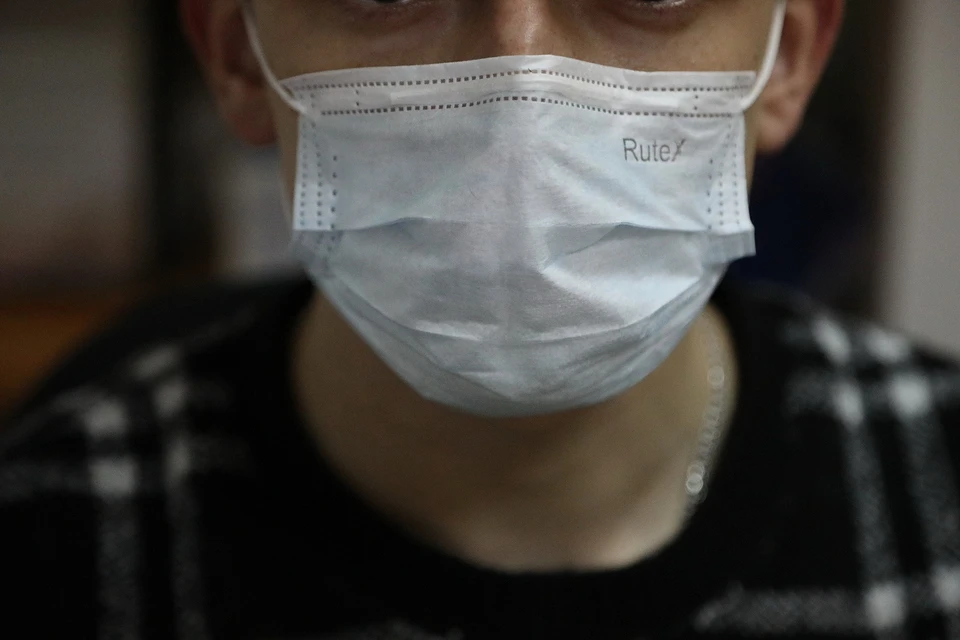 Под наблюдением врачей в изолированных боксах остаются 11 человек.