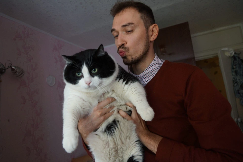 Главный редактор Радио «Комсомольская правда» Андрей Горбунов и кот Тихон.