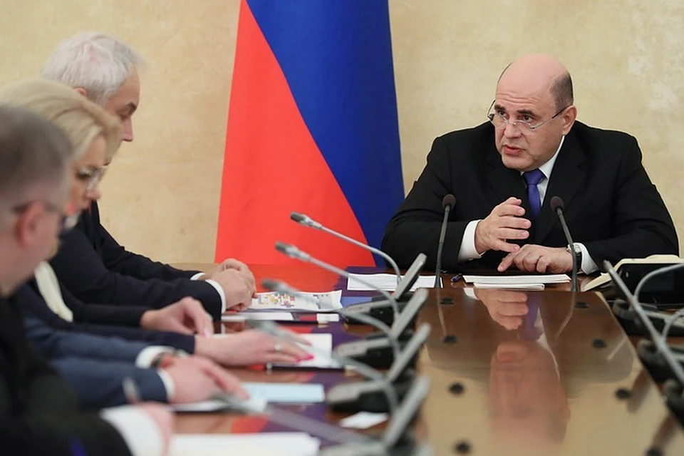 Правительство РФ поручило Минпромторгу в приоритетном порядке обеспечивать средствами защиты медорганизации и соответствующие службы. Фото: Екатерина Штукина/ТАСС