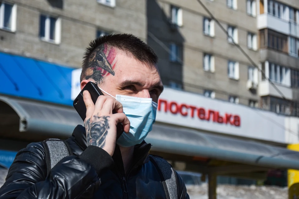 На улицу новосибирцы должны только за продуктами, в аптеку или если нужно выгулять собаку.