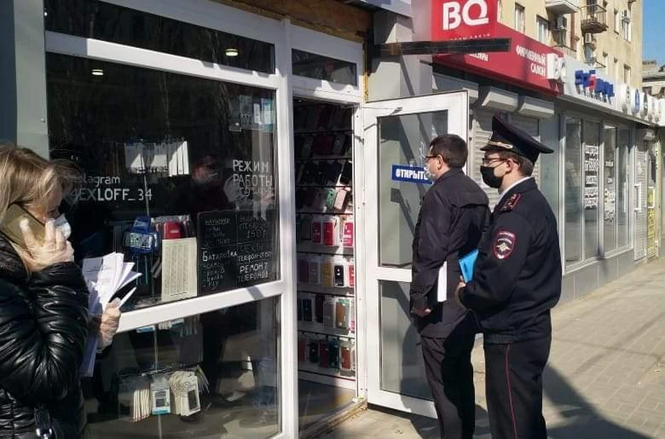 Полиция нашла 19 нарушителей самоизоляции за сутки.