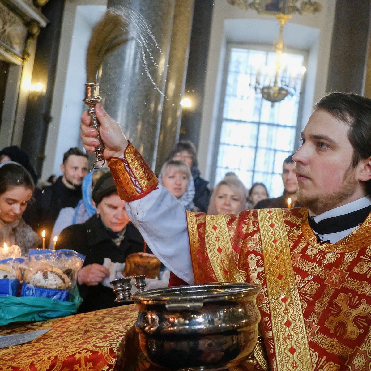 Как и где можно освятить куличи в Санкт-Петербурге в период коронавируса -  KP.RU