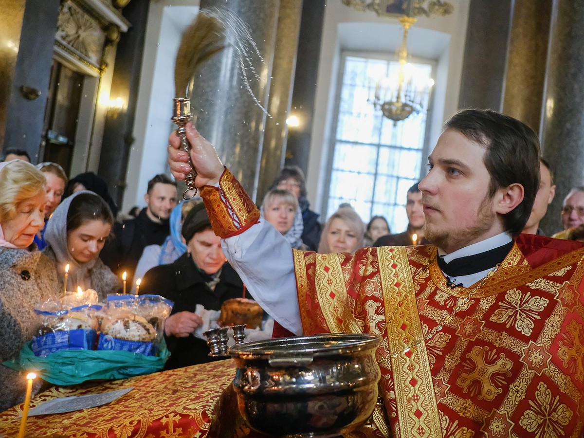 Как и где можно освятить куличи в Санкт-Петербурге в период коронавируса -  KP.RU