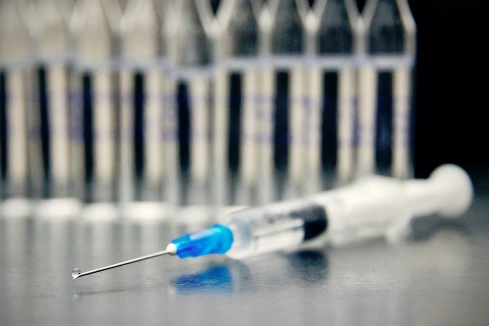 Разработкой вакцины от коронавируса в России занимаются семь центров