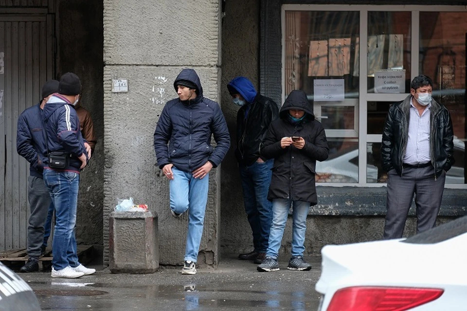 Житель Екатеринбурга «поселил» в своей квартире 111 мигрантов, продав им фиктивную прописку.