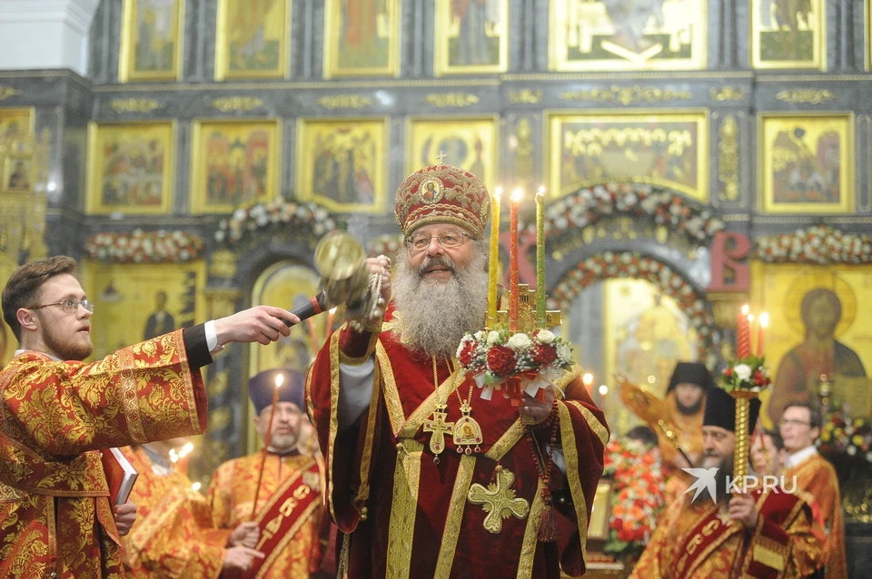 В Свято-Троицком соборе службу провел митрополит Екатеринбургский и Верхотурский Кирилл