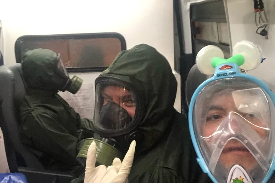 По словам Саяпина (на фото справа в нижнем углу) главное - не терять присутствия духа. Фото: из личного архива Сергея Саяпина