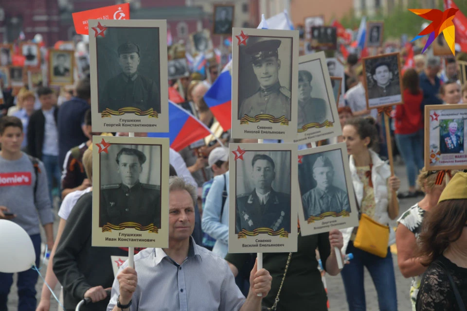 Подвиг советского народа - в наших сердцах