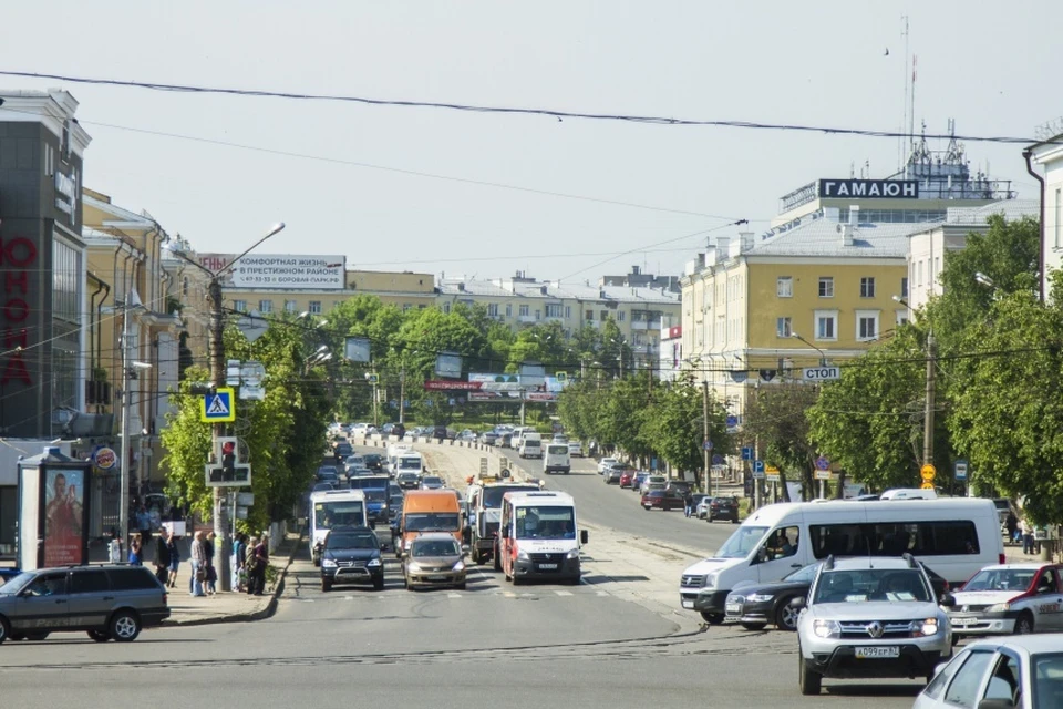 Участок рядом с "Юноной" выставили на продажу. Фото: из архива администрации Смоленска.