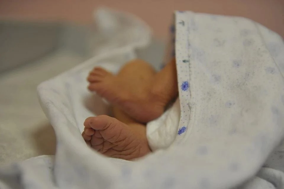 В Саратове родился ребенок с врожденным коронавирусом