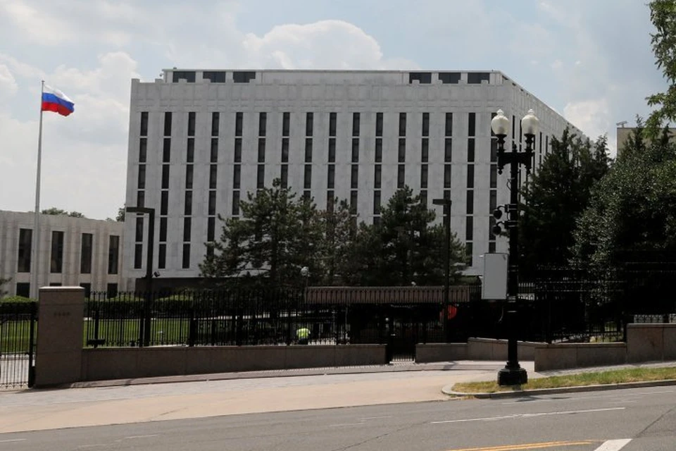 Российское посольство в США потребовало от агентства Bloomberg опровержения статьи о коронавирусе в России