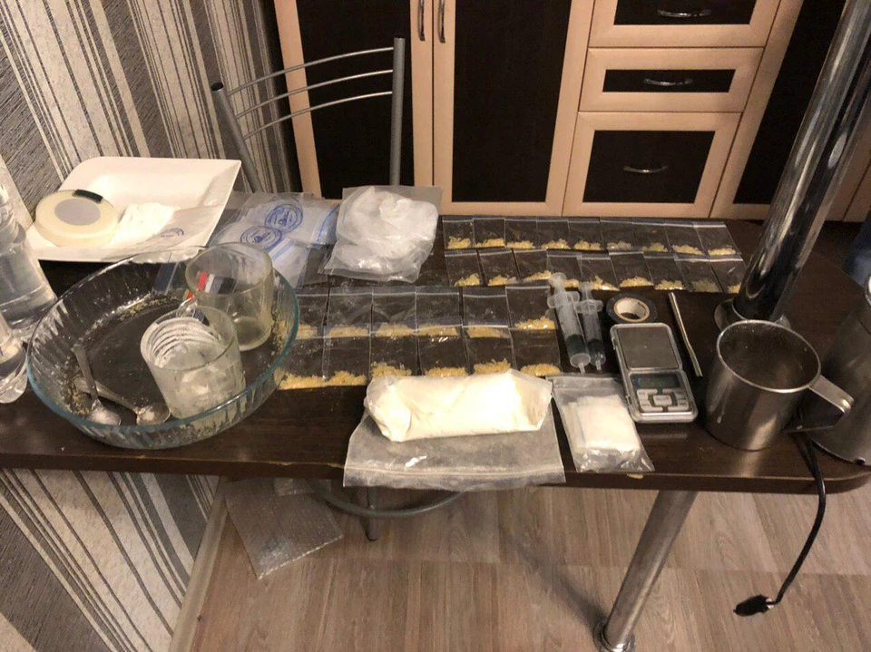 Всего у супругов было изъято порядка 175 граммов запрещенных веществ