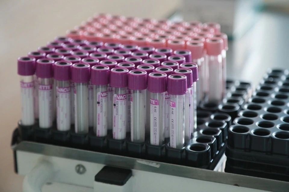 Компания «Инвитро», специализирующаяся на лабораторной диагностике и медицинских услугах, 18 мая запустила по стране массовое тестирование на антитела к коронавирусу.