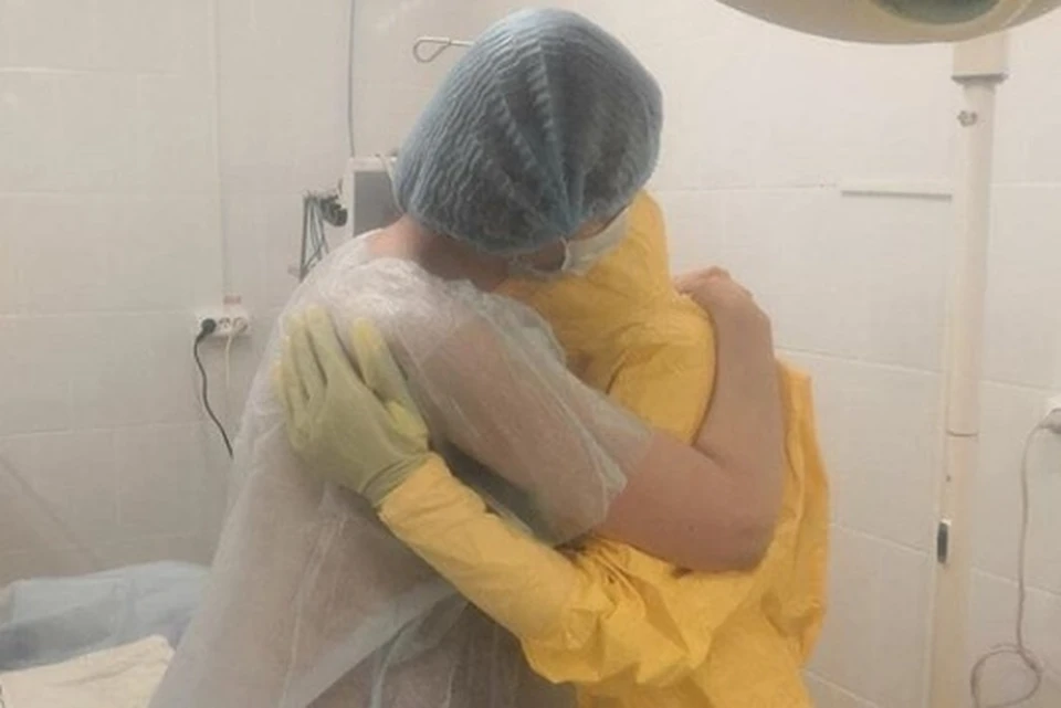 В Саратове вторая пациентка с коронавирусом родила дочь