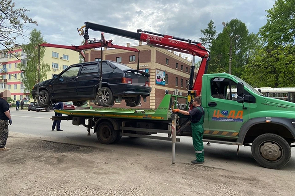 Автомобили нарушителей отправили на спецстоянку Фото: УГИБДД России по Тверской области