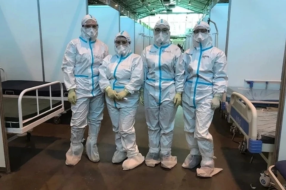 Госпиталь в "Ленэкспо" откроет двери для тяжелобольных коронавирусом. Фото: Смольный