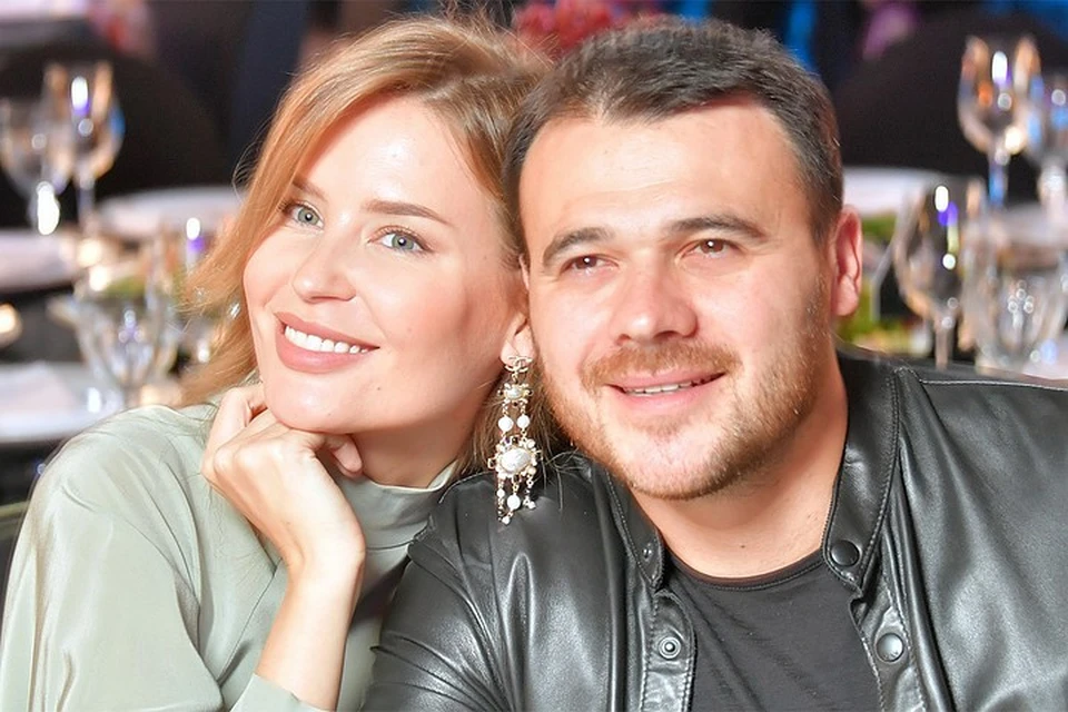 Алена почти не комментирует разрыв с мужем Эмином Агаларовым