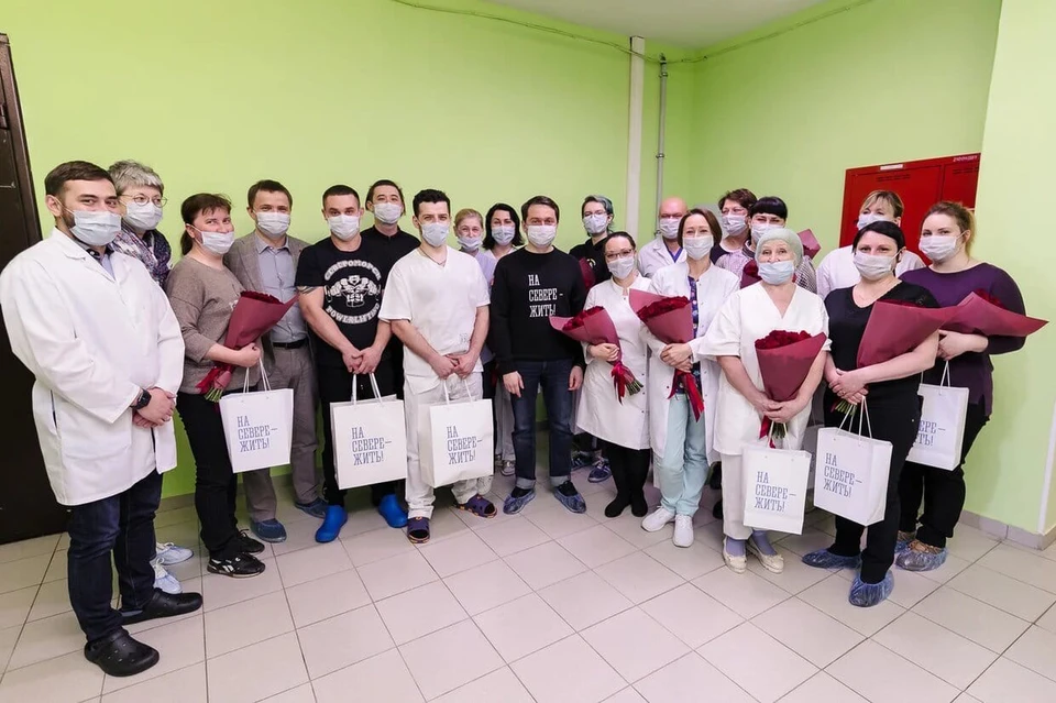 Андрей Чибис пообщался с врачами, которые борются с коронавирусом, и призвал северян быть ответственнее. Фото: Правительство Мурманской области