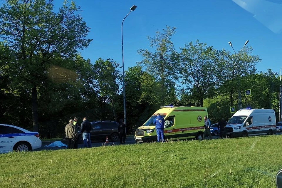 Гибель подростка у площади Мужества стала уголовным делом. Фото: vk.com/spb_today