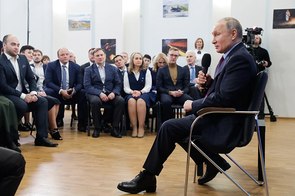 Эта история, произошла 4 месяца назад на встрече Путина с общественностью в городе Череповце. Фото: Михаил Метцель/ТАСС
