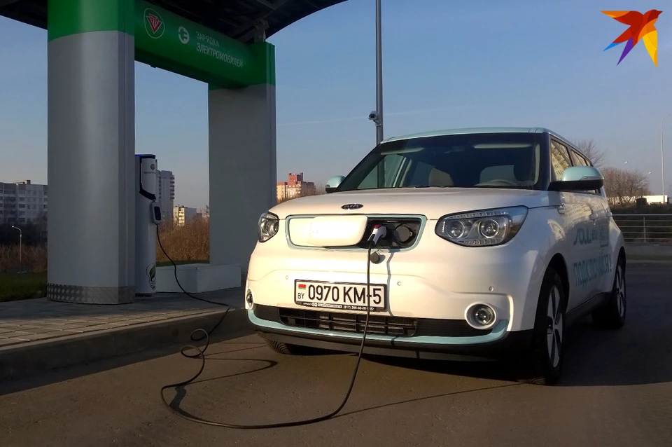 Зарядки Белоруснефти заряжают электромобиль за 5 часов.