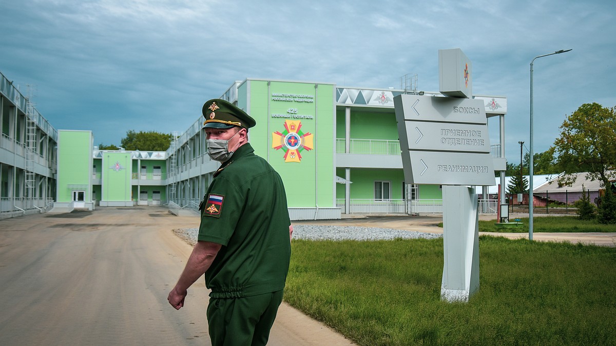 Пока лечат только «своих»: как выглядит госпиталь, который военные  построили в Новосибирске за 56 дней - KP.RU