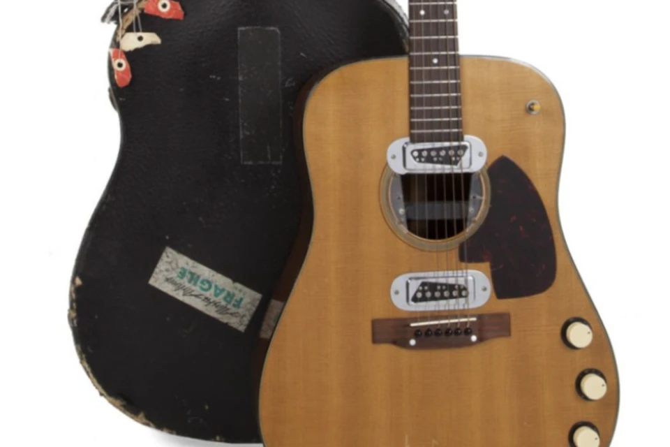 Гитара Курта Кобейна продана за $6 миллионов. Фото: Twitter/JuliensAuctions