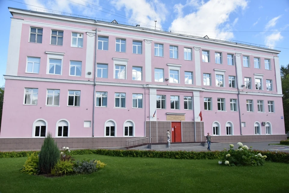 К своему 65-летию школа №102 получит от завода «ЛУКОЙЛ-Пермнефтеоргсинтез» современный скалодром.