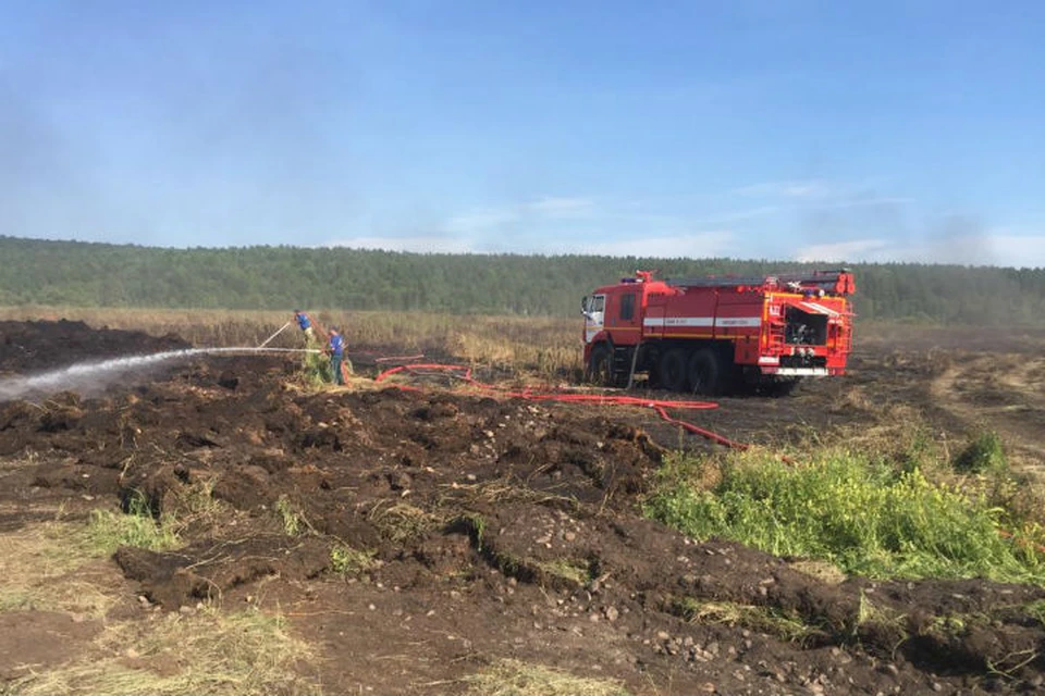 Торфяной пожар под Иркутском локализовали.