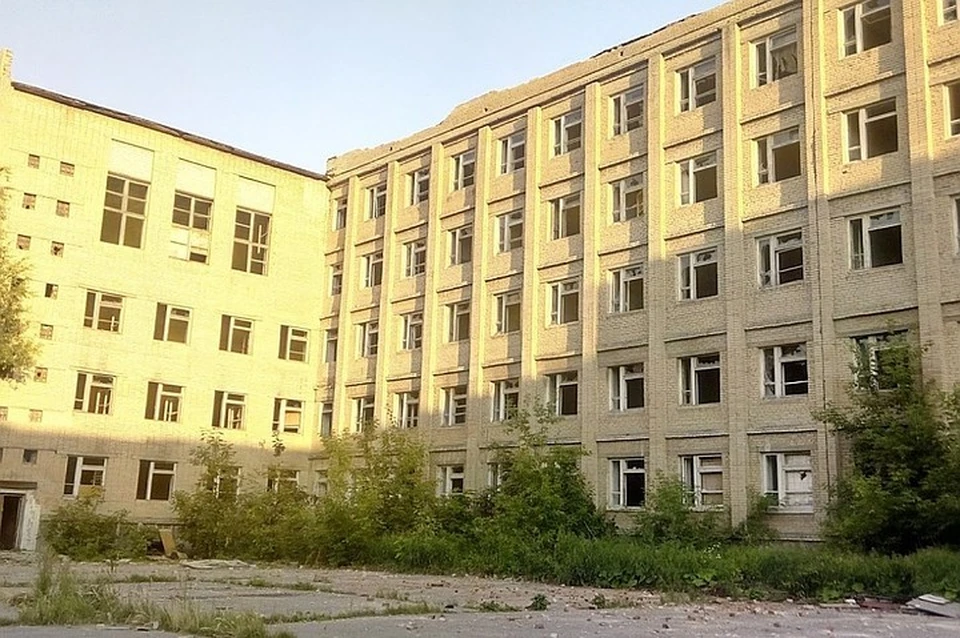 По условиям контракта, новый хозяин не сможет снести казармы. Фото: Google Maps
