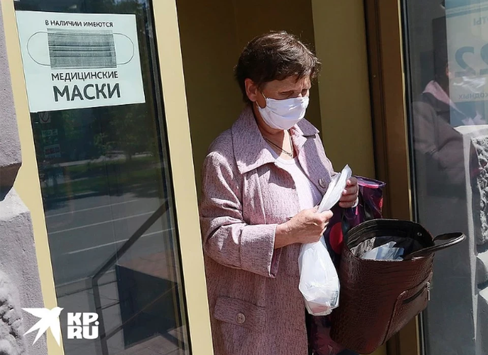 С начала пандемии коронавирусом заболели 857 жителей региона старше 65 лет.