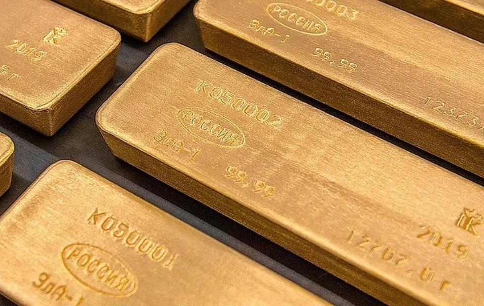 Цена золота взлетела до 1 800 долларов впервые с 2011 года