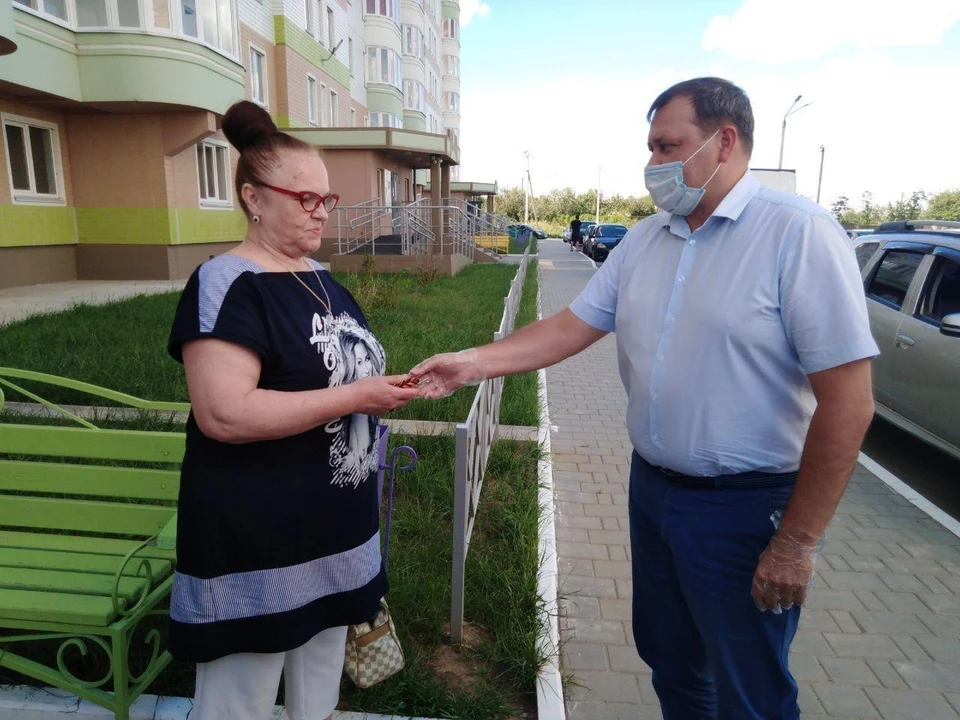 Сам ветеран приехать не смог по медицинским показаниям