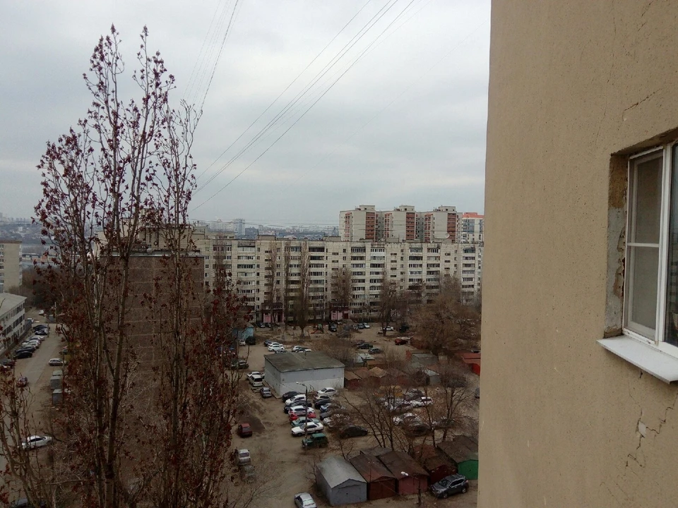Тело спрятали на балконе многоэтажки на левом берегу Воронежа