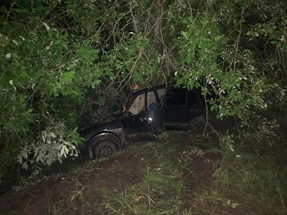 22-летний водитель, не умея водить, разбился под Смоленском. Фото: УГИБДД УМВД России по Смоленской области.