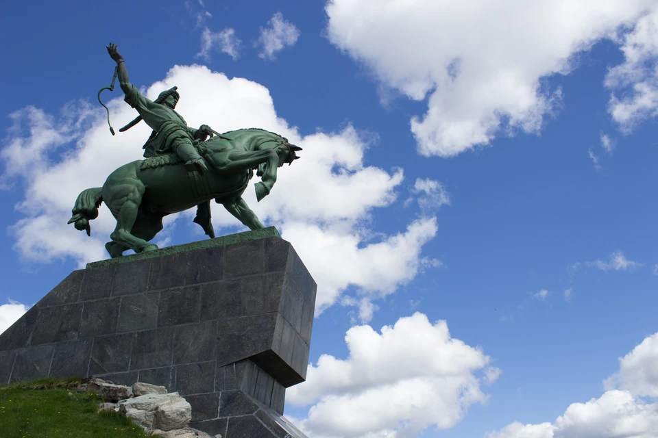 Памятник Салавату Юлаеву