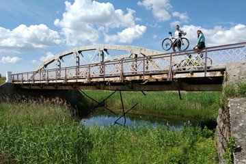 По пути в Знаменск можно увидеть немало интересных сооружений.