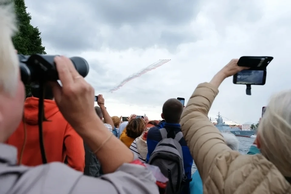 Погода 26 июля 2020 года в Санкт-Петербурге обещает быть теплой и без осадков.