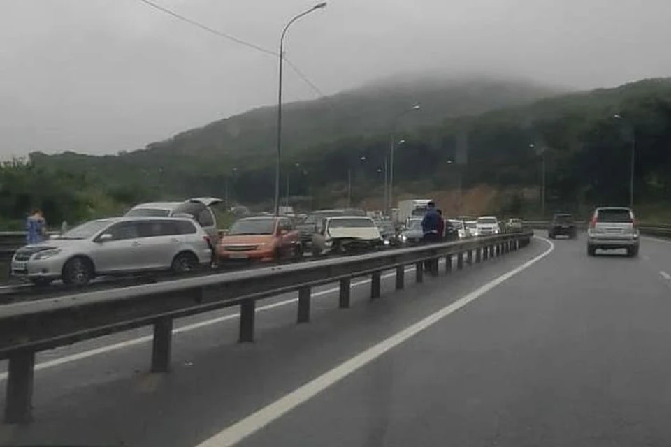 Рядовая авария стала причиной масштабной пробки на объездной.