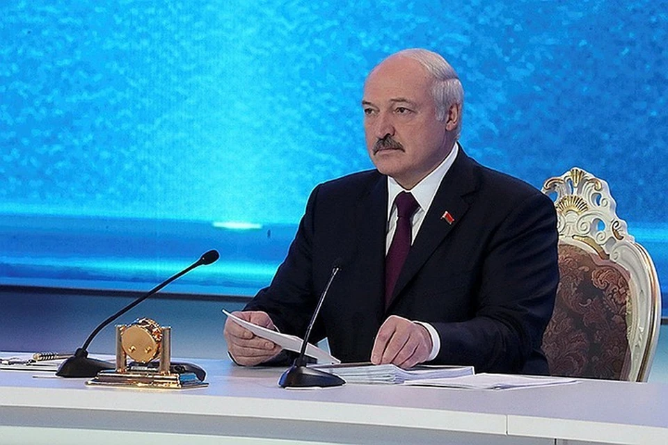 Коронавирус у Александра Лукашенко: президент Беларуси перенес болезнь "на ногах"