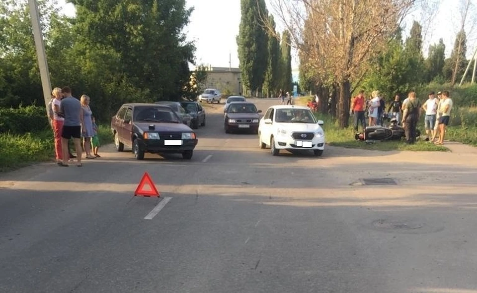 В Орловской области мотоциклист опрокинулся и врезался в «ВАЗ». Фото: региональная Госавтоинспекция
