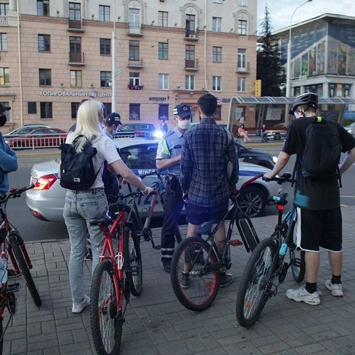 В Минске штрафуют велосипедистов за езду без зеркал заднего вида. Узнали  позицию «Мотовело» и «Колобайка» - KP.RU