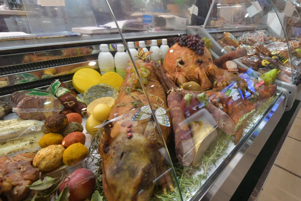33 килограмма испорченной продукции могли поступить в свободную продажу.